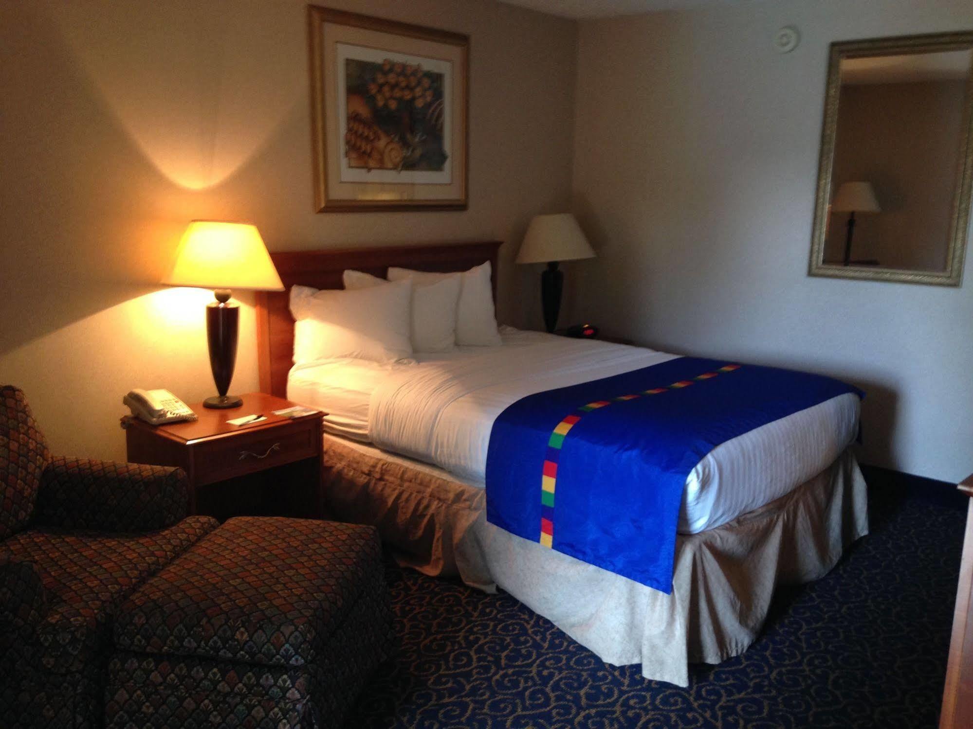 Park Inn By Radisson Harrisburg West 梅卡尼克斯堡 外观 照片