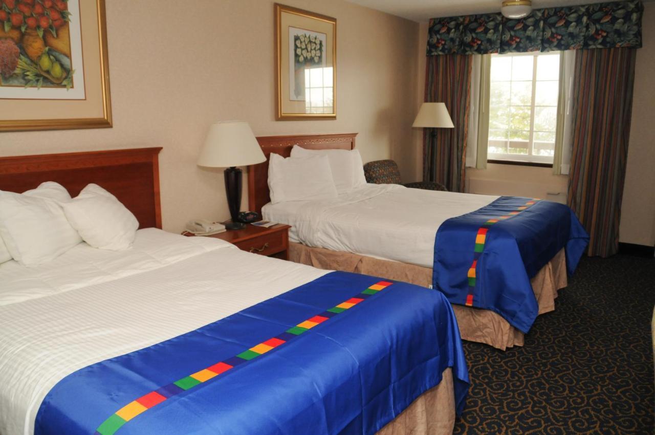 Park Inn By Radisson Harrisburg West 梅卡尼克斯堡 客房 照片